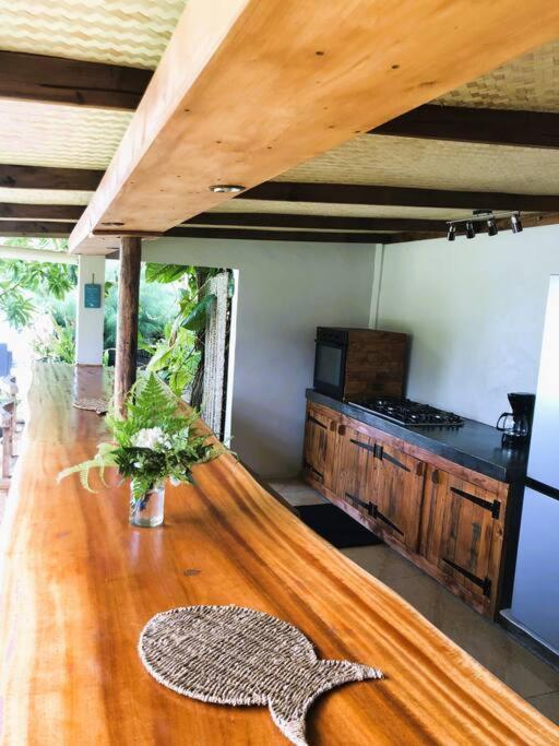 Bungalow Tiarii, Avec Acces Direct A Une Plage Privee Tevaitoa Екстериор снимка
